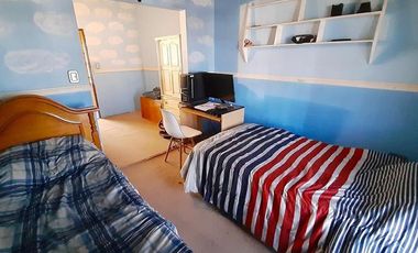 Departamento de 5 ambientes   Galpón con oficina y baño - Moron Norte