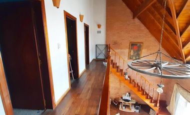 Departamento de 5 ambientes   Galpón con oficina y baño - Moron Norte
