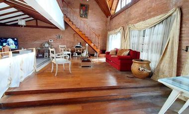 Departamento de 5 ambientes   Galpón con oficina y baño - Moron Norte