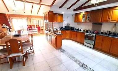 Departamento de 5 ambientes   Galpón con oficina y baño - Moron Norte