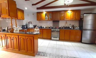 Departamento de 5 ambientes   Galpón con oficina y baño - Moron Norte