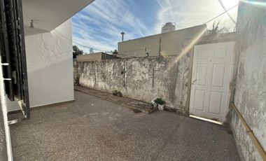 PH 3 Ambientes en Planta Baja con 2 Patios – Sin Expensas – Temperley
