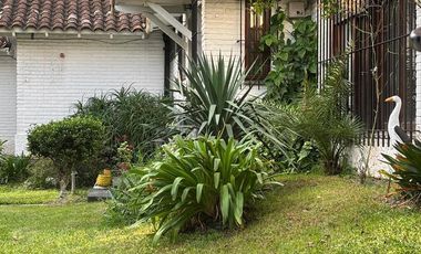 Venta Casa con parque y piscina en el Cortijo, Los Polvorines, Malvinas Argentinas