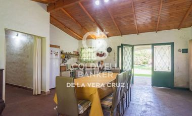 Quinta sobre gran terreno arbolado