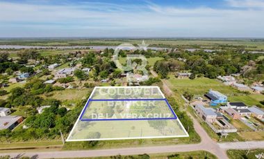 Quinta sobre gran terreno arbolado