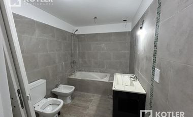 Oportunidad! PH a estrenar, 3 ambientes, con cochera y patio propio