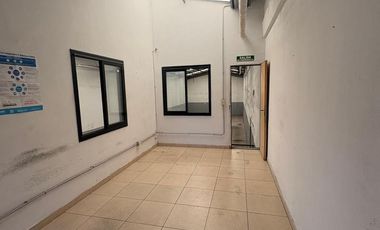 Galpón en Lanús Este