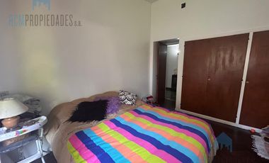 Venta Casa en PH 6 ambientes Banfield