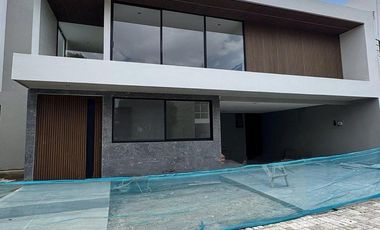 ESTRENA RESIDENCIA EN RENTA  CON RECAMARA PB EN LA ISLA, LOMAS DE ANGELOPOLIS I