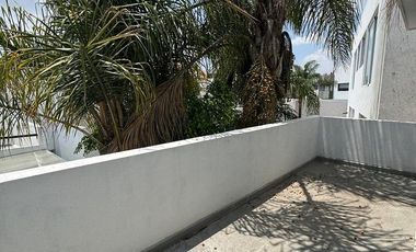 ESTRENA RESIDENCIA EN RENTA  CON RECAMARA PB EN LA ISLA, LOMAS DE ANGELOPOLIS I