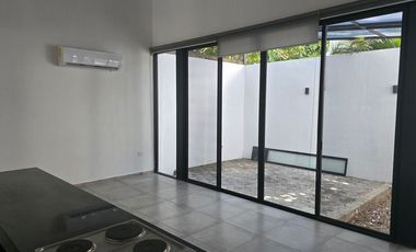 TOWN HOUSE EN MONTEBELLO A UNAS CALLES DE LA ANDRES GARCIA LAVIN