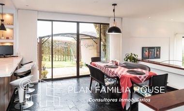 Casa de 4 habitaciones  en encenillos de sindamanoy Chía
