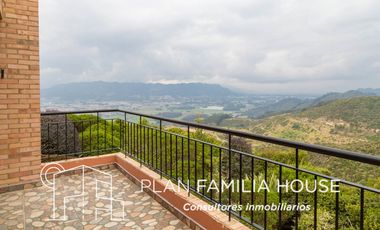 Casa de 4 habitaciones  en encenillos de sindamanoy Chía