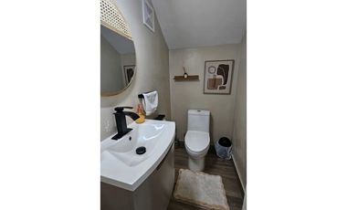 VENTA CASA MODERNA EN COSTA SUR (CP)