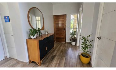 VENTA CASA MODERNA EN COSTA SUR (CP)