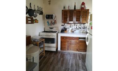 SE VENDE CASA EN CERRO AZUL EL FORTIN DE 2 NIVELES CON  3 HABITACIONES