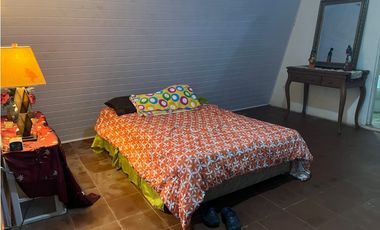 SE VENDE CASA EN ALTOS DE CERRO AZUL URB EL CASTILLO CON TERRAZA