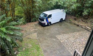 SE VENDE CASA EN ALTOS DE CERRO AZUL URB EL CASTILLO CON TERRAZA