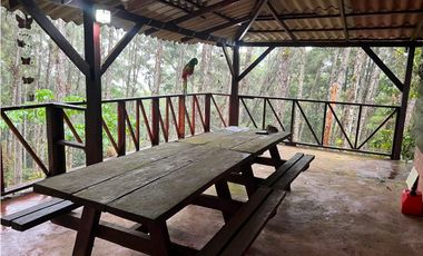 SE VENDE CASA EN ALTOS DE CERRO AZUL URB EL CASTILLO CON TERRAZA