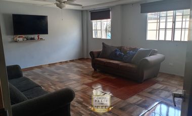 CASA AMPLIA EN SAN ANTONIO TERRAZA Y DEN (C.P)