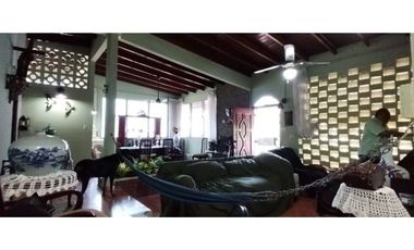VENTA DE CASA CON PISCINA 470MTS EN LOS ANGELES, BETHANIA