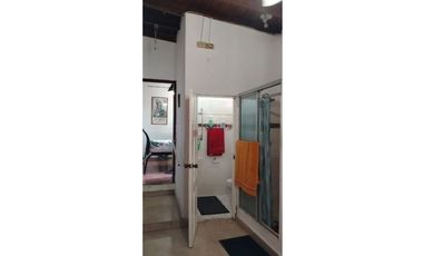 VENTA DE CASA CON PISCINA 470MTS EN LOS ANGELES, BETHANIA