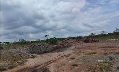 Se Vende Finca de 10 has comercial en Autopista La Chorrera (DR)