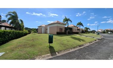 Venta de casa en Villas de Decameron, Farallón, Coclé