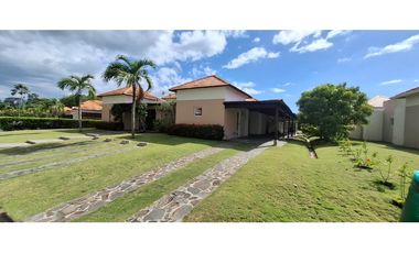 Venta de casa en Villas de Decameron, Farallón, Coclé