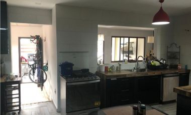Casa con Piscina Privada en Mirador del Lago, Las Cumbres