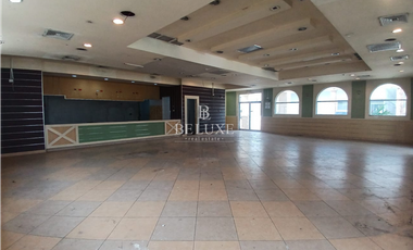 ALQUILO LOCAL COMERCIAL EN PLAZA 507 BRISAS DEL GOLF (9)