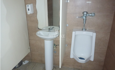 ALQUILO LOCAL COMERCIAL EN PLAZA 507 BRISAS DEL GOLF (9)