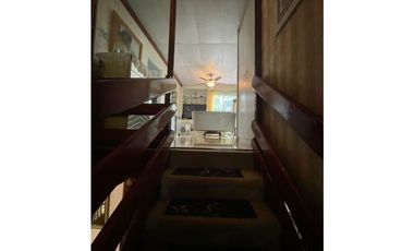 Casa en Venta en Altos de Miraflores con Jardín Amplio | MM