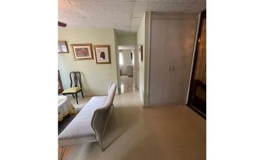 Casa en Venta en Altos de Miraflores con Jardín Amplio | MM