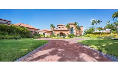 Residencia de Lujo en Buenaventura