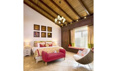 Residencia de Lujo en Buenaventura | Piscina Privada