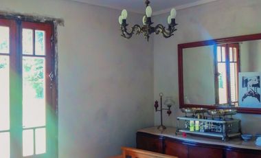 Casa en Acantilados Sobre Dos Terrenos