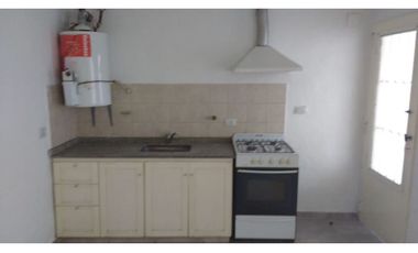 ALQUILO DUPLEX DE DOS DORMITORIOS EN SAN VICENTE