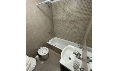 Alquiler — PH  2 ambientes, calle Balcarce, zona Villa Primera