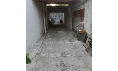 CASA Y DEPTO CALLE TERRADA