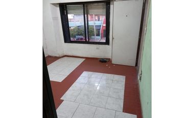 CASA Y DEPTO CALLE TERRADA