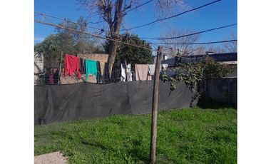 Se vende Casa en Viale calle Alberdi