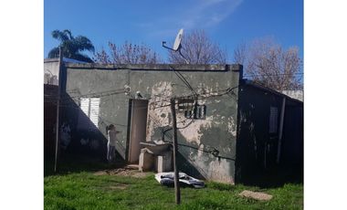 Se vende Casa en Viale calle Alberdi