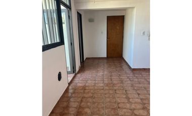 Departamento 2 Ambientes en Alquiler-Ideal Uso Profesional o Vivienda