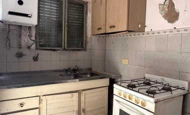 VENTA PH 2 AMBIENTES A RECICLAR VILLA ADELINA