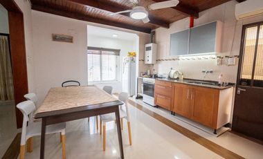 IMPECABLE CASA ZONA COLEGIO LOURDES