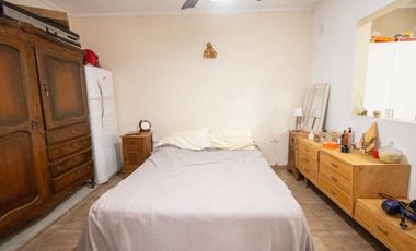 IMPECABLE CASA ZONA COLEGIO LOURDES