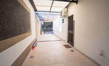 IMPECABLE CASA ZONA COLEGIO LOURDES