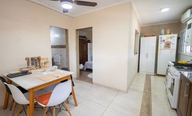 IMPECABLE CASA ZONA COLEGIO LOURDES