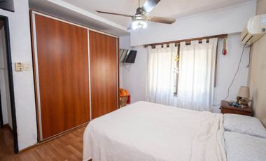 IMPECABLE CASA ZONA COLEGIO LOURDES